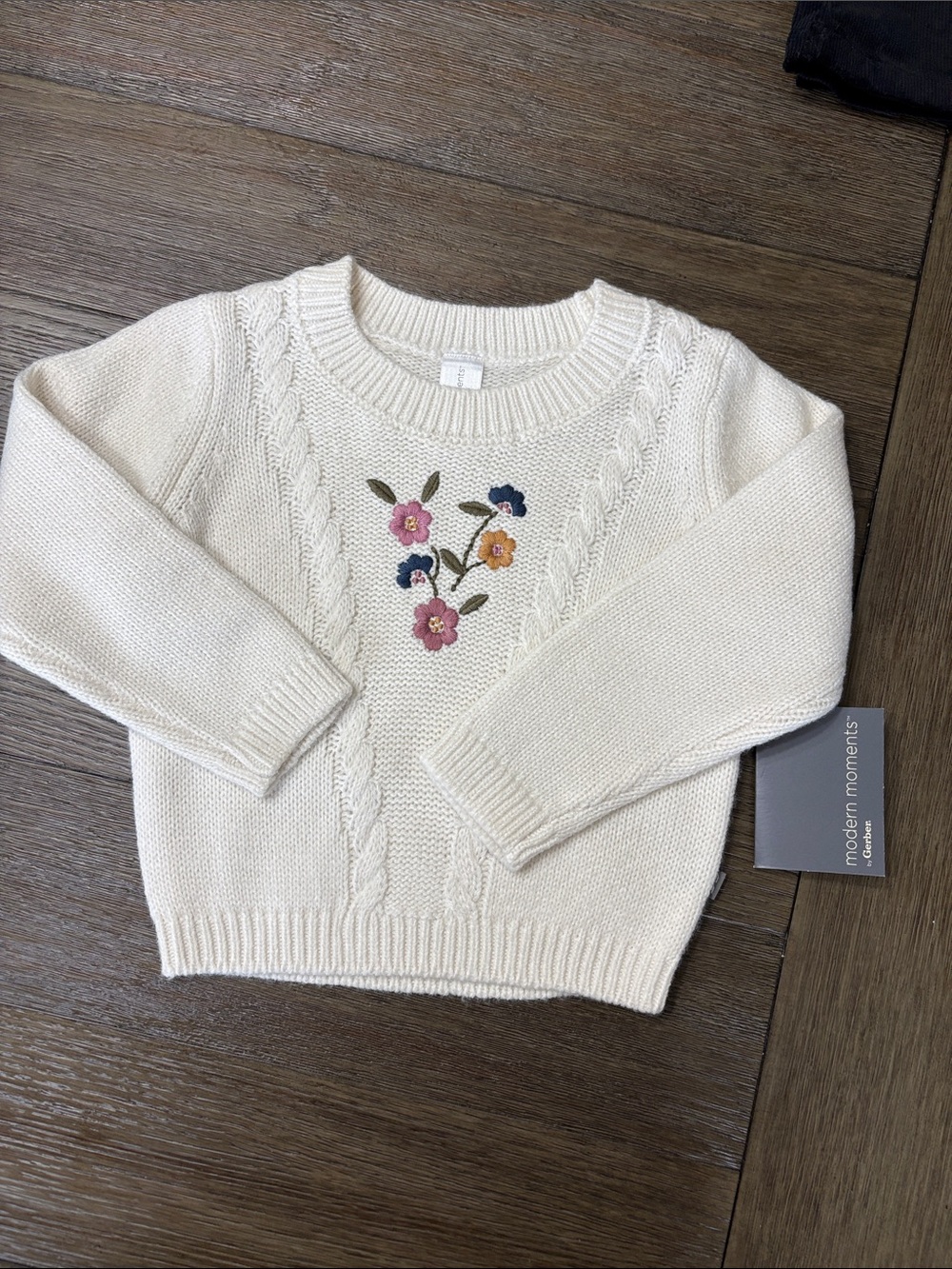 NWT Moments Cream Cable-Knit Crewneck Sweater with Embroidered Flowers Sz 2T
